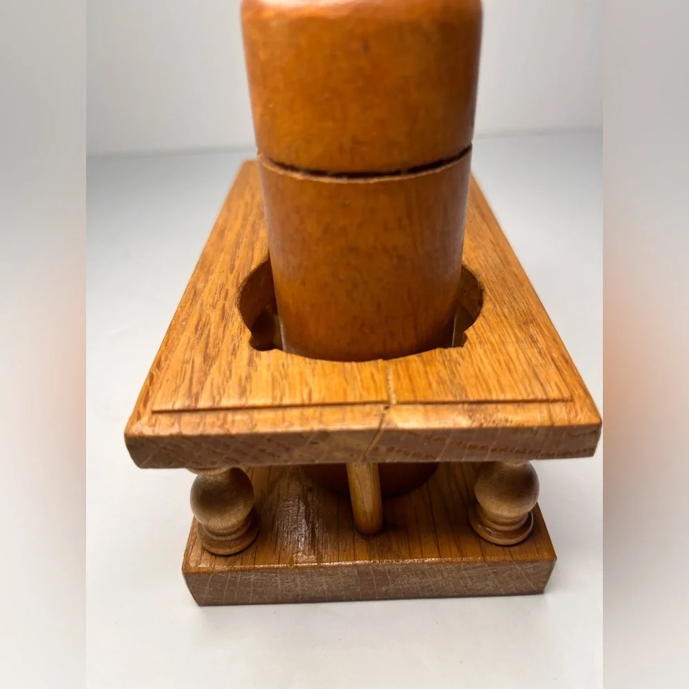 Vintage Wood Salt & Pepper Shaker Set with Holder Rubber Stoppers.‎